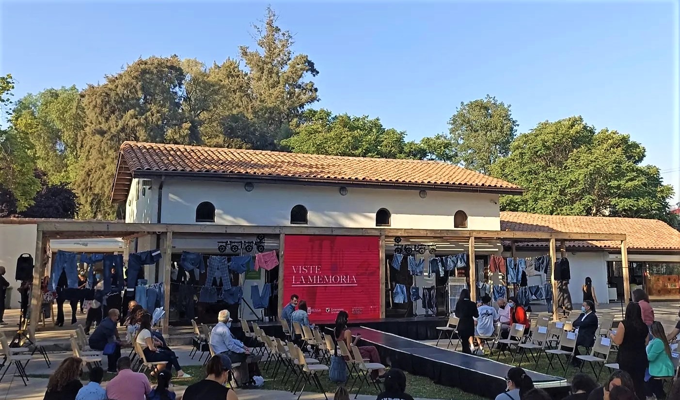 Casa de la Cultura Renca Desfile Reutilización